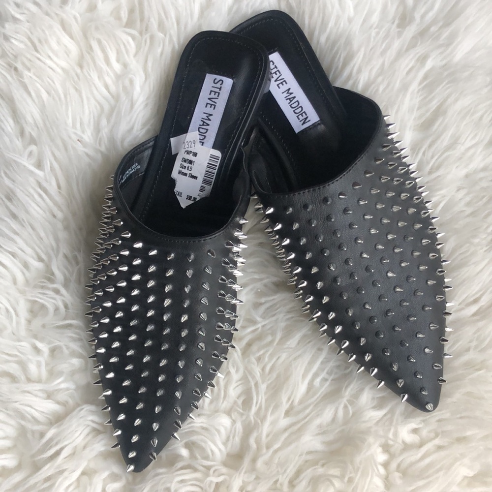 Steve Madden Pinpoint slip on studded shoes in black - Picture 4 of 10